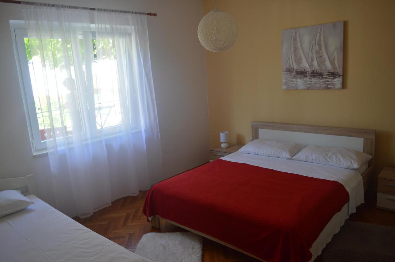 Goga Apartments Primošten Екстериор снимка